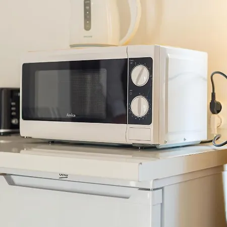 Blekitny Wieloryb Przy Plazy, Molo, Idealny Dla Podroznikow * Sopot