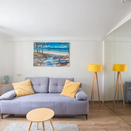 Blekitny Wieloryb Przy Plazy, Molo, Idealny Dla Podroznikow * Sopot