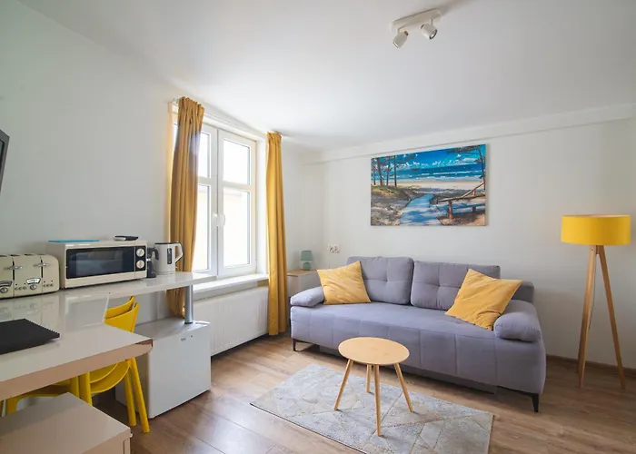 Błękitny Wieloryb Przy Plaży, Molo, Idealny Dla Podróżników *